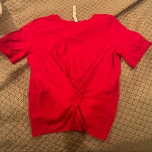 Lululemon Crescent Tee
Color: Red